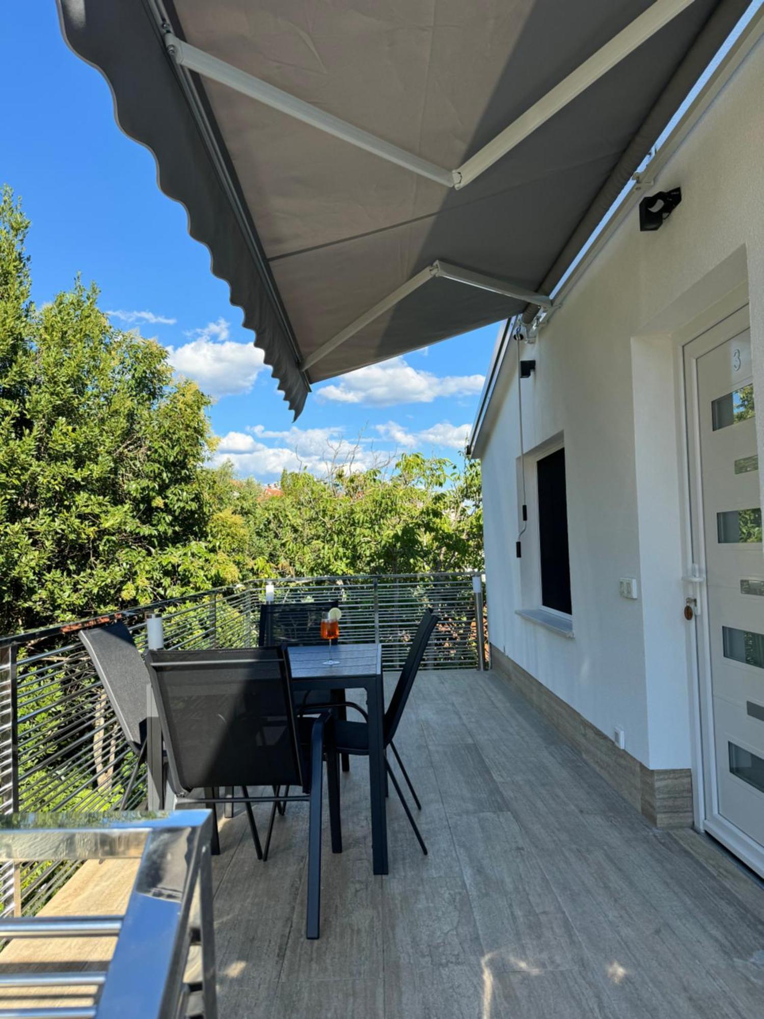 Apartments S&V Maslenica Luaran gambar
